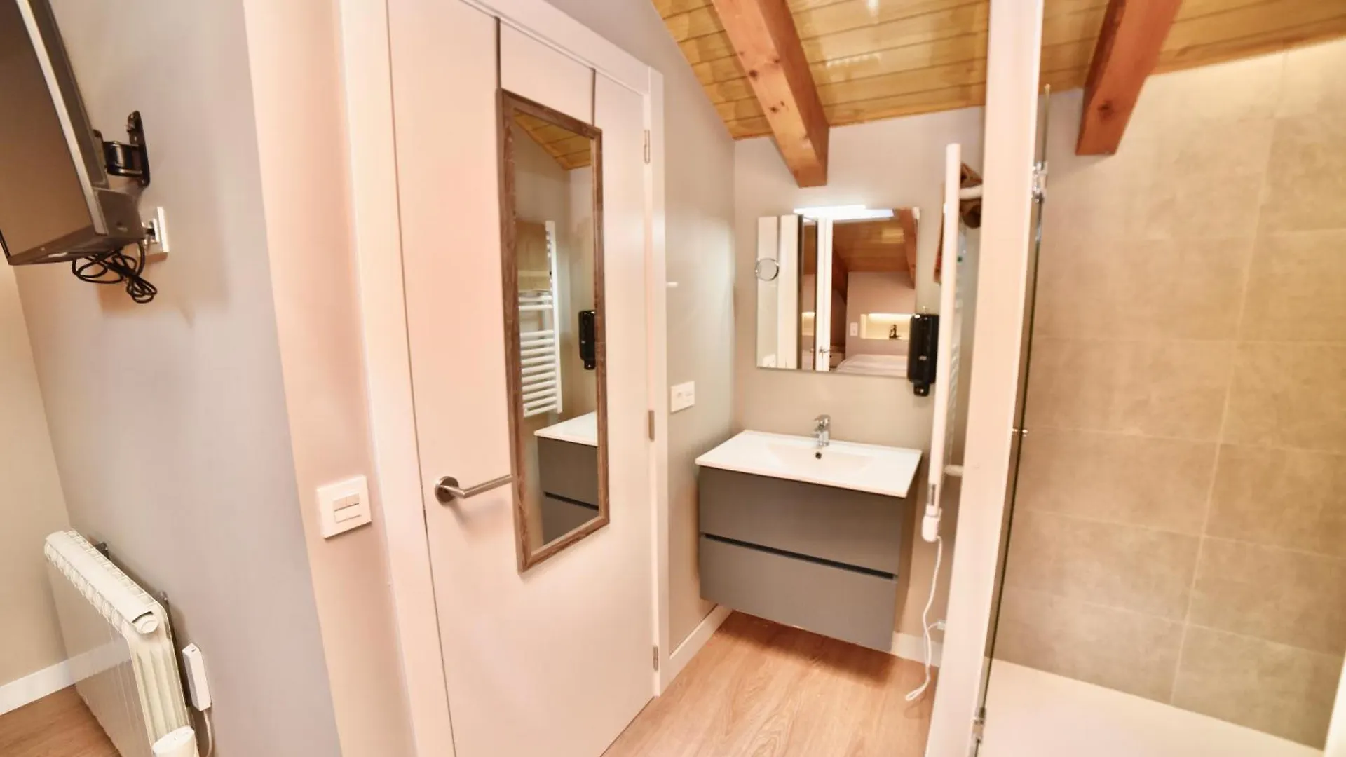 Duplex Junto Al Rio En Incles, Sol22 Hut- 8412 Apartment Canillo 0*,  Andorra
